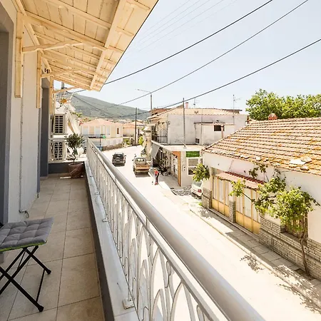 Square Sea View House *