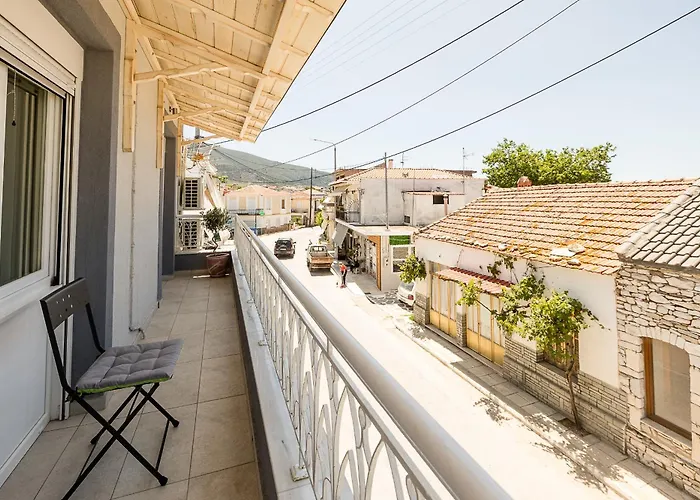 Square Sea View House *